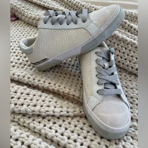 Target A New day sneakers